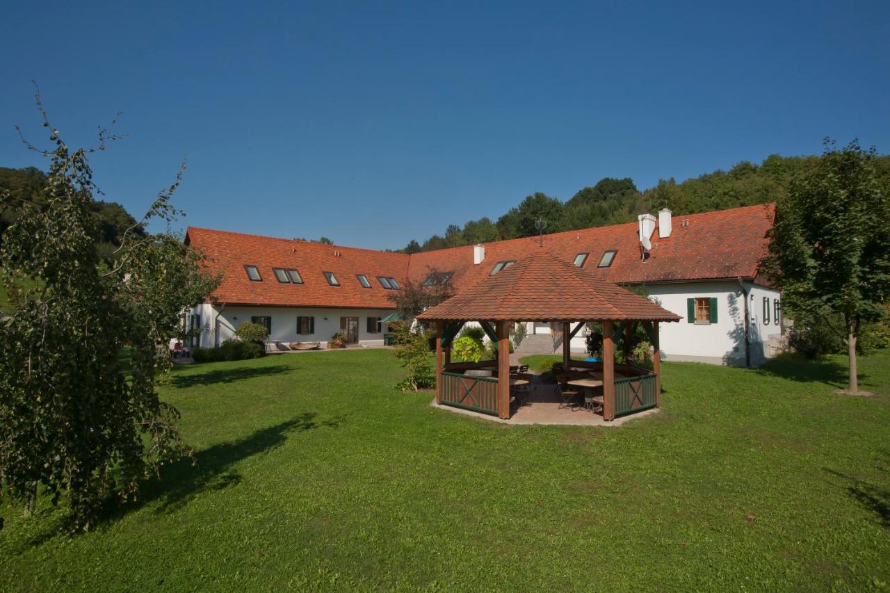 Kuerbishof Gartner Fehring Exterior foto
